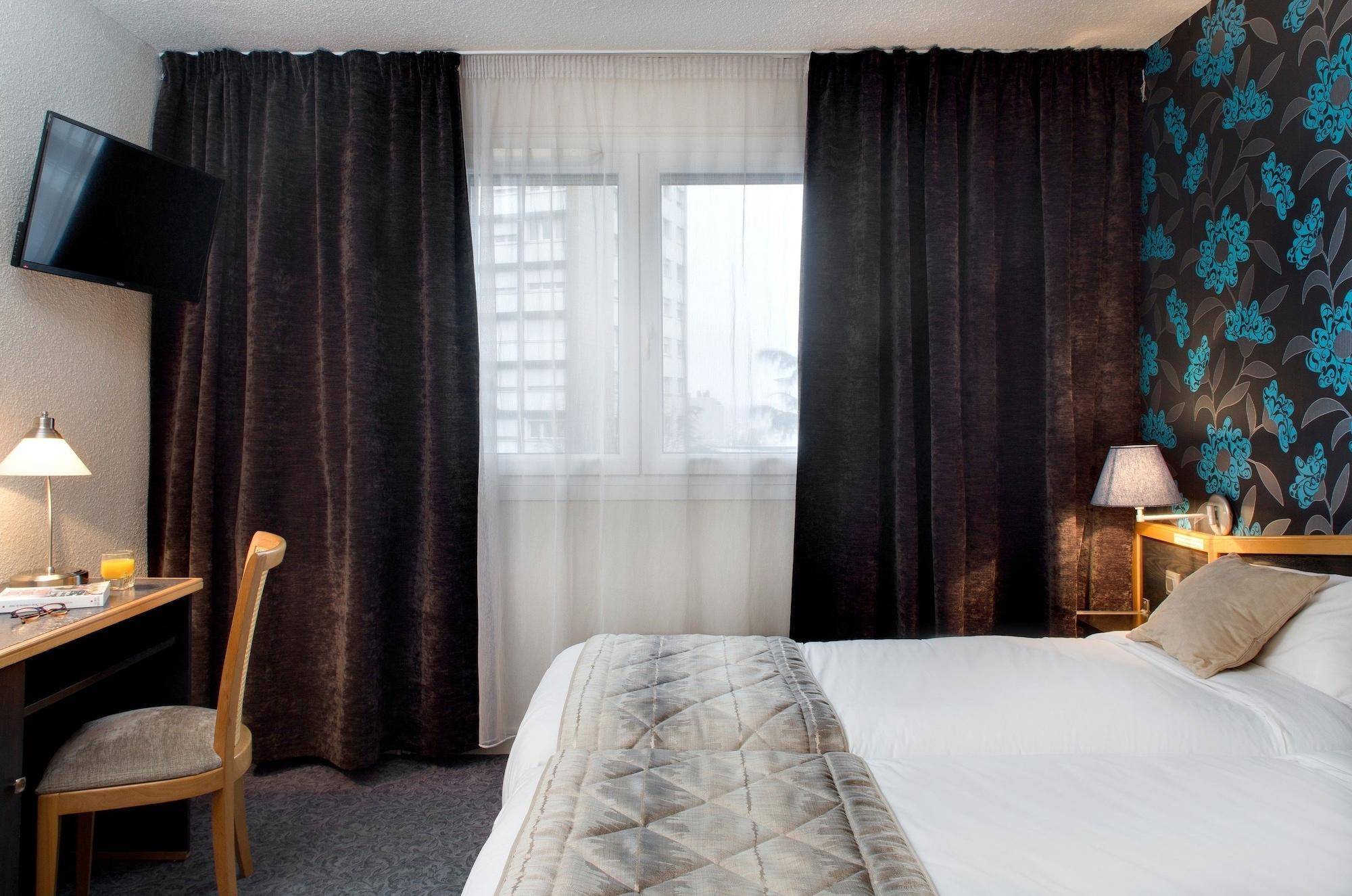 Logis Hotel Du Midi - Saint Etienne Sud מראה חיצוני תמונה