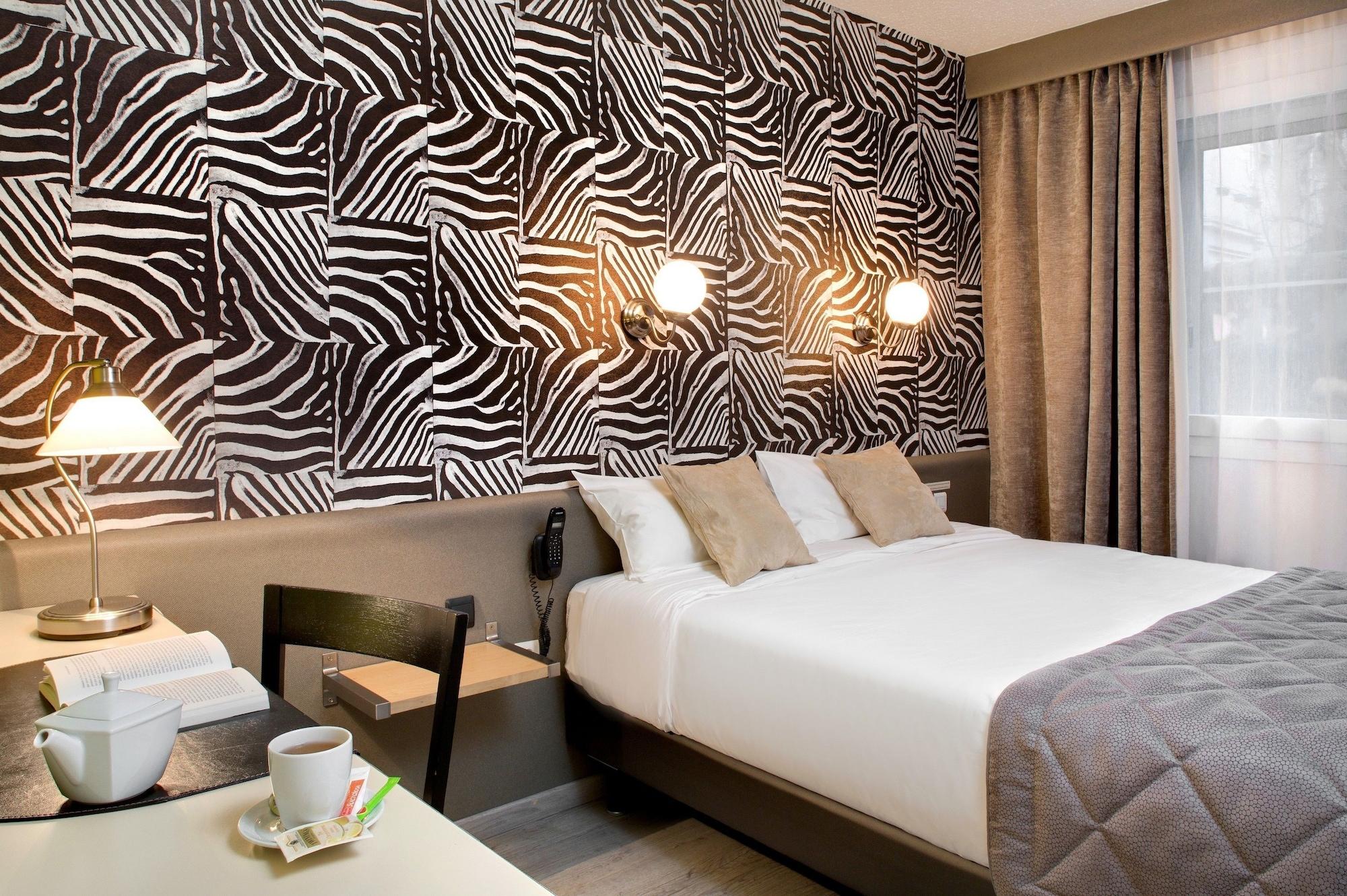 Logis Hotel Du Midi - Saint Etienne Sud מראה חיצוני תמונה