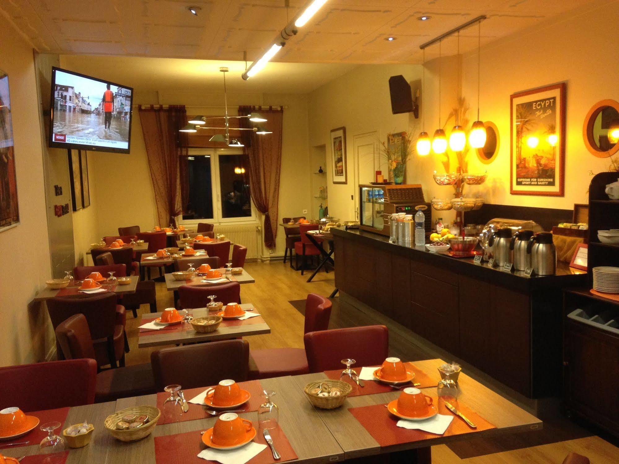 Logis Hotel Du Midi - Saint Etienne Sud מראה חיצוני תמונה
